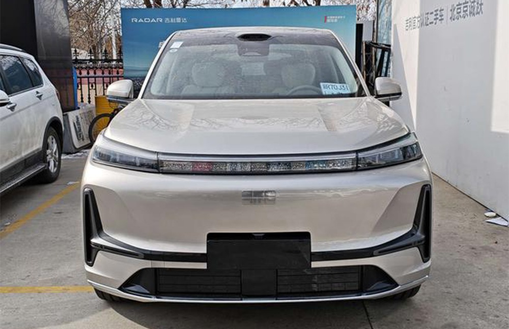 imgi_2_Geely Galaxy M9 6 Geely Galaxy M9 2026 Model 210km 4WD Navigation Edition– Ready for Export From China | Buy a Car From China - Image 1